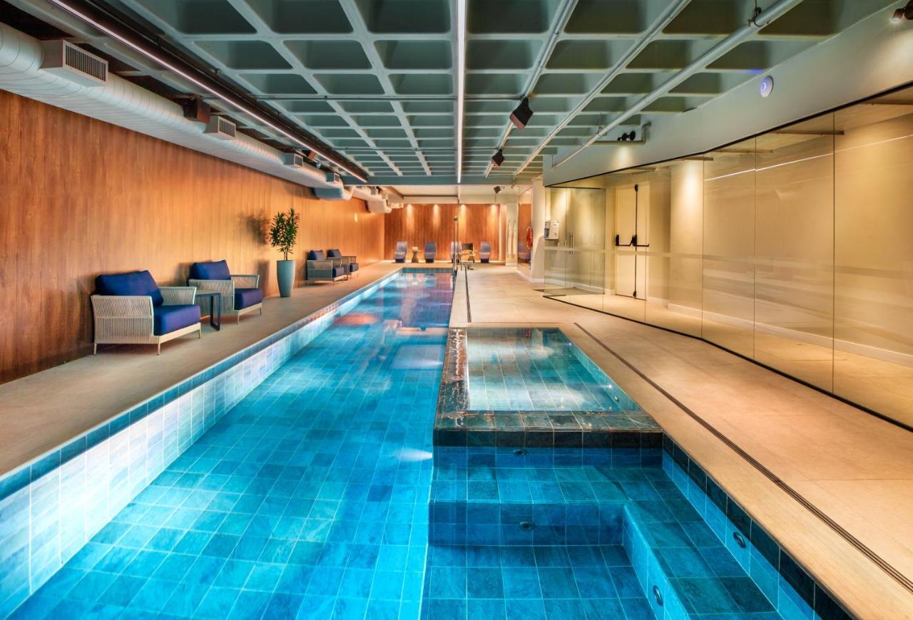 Hotel Meliá Paulista San Paolo Esterno foto The swimming pool at the hotel