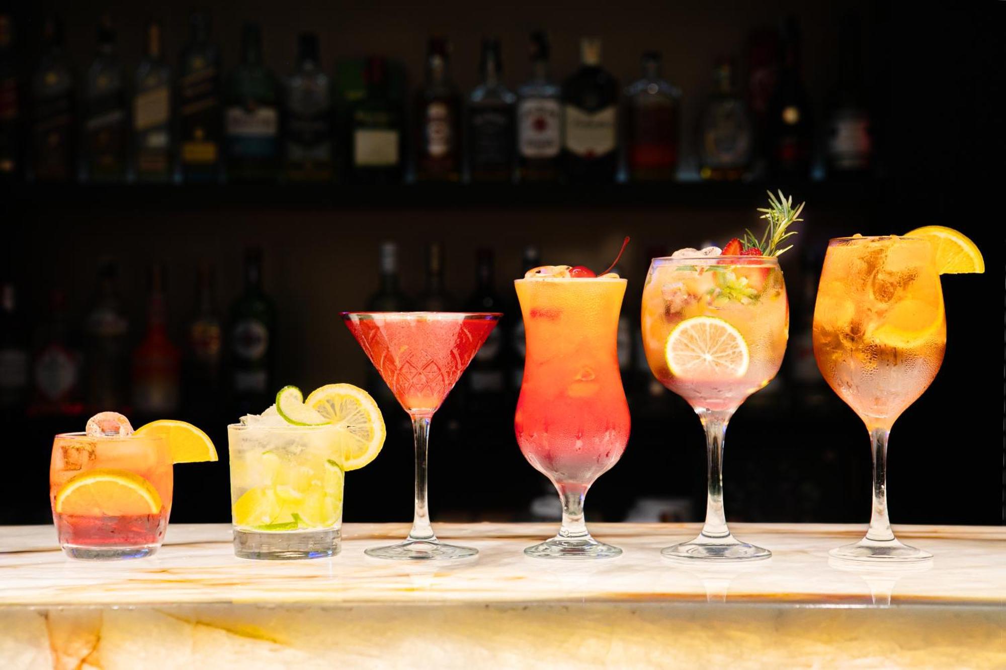Hotel Meliá Paulista San Paolo Esterno foto A selection of cocktails